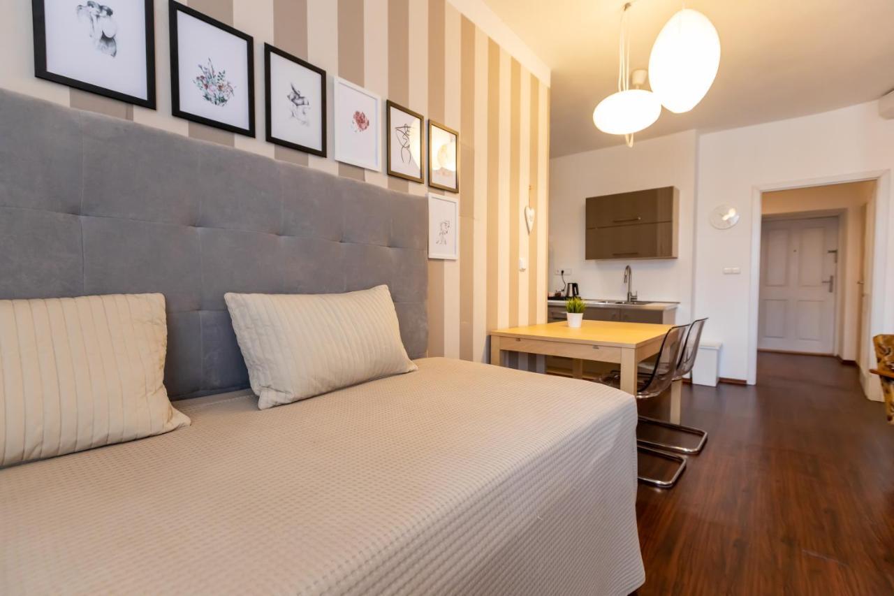 Palac Daun - Studio Apartments زنويمو المظهر الخارجي الصورة