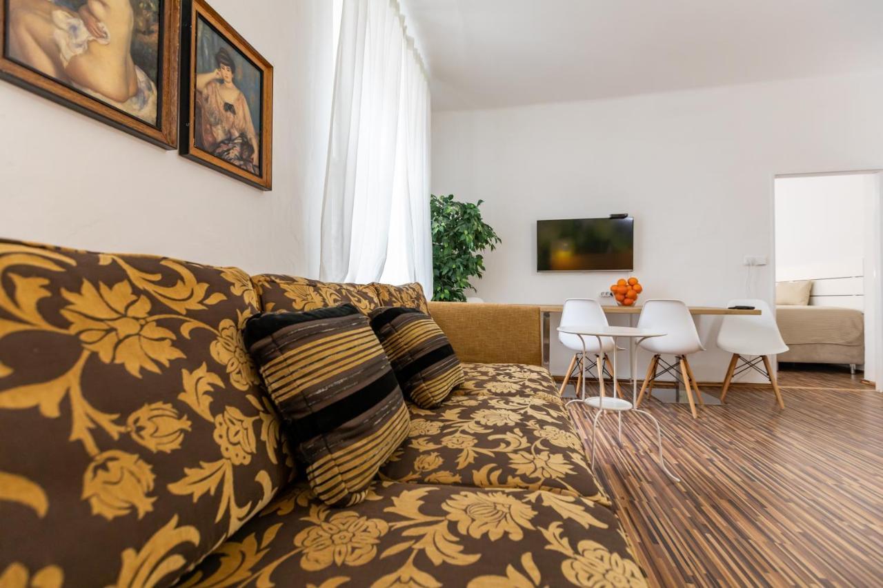 Palac Daun - Studio Apartments زنويمو المظهر الخارجي الصورة